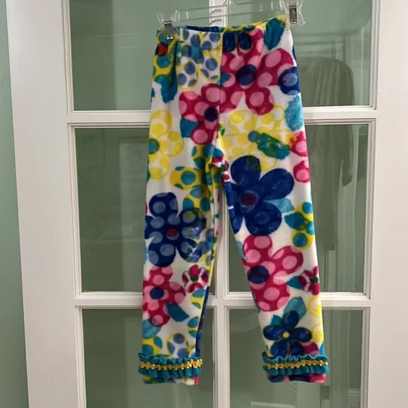 New handmade girls’ fleece coat and pant set, size 6